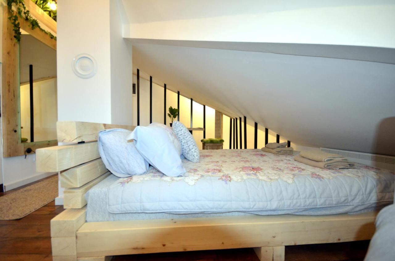 C L E A N&C O Z Y Apartmani Divcibare Exterior photo